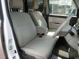 諸費用オール込み！認証整備工場完備！安心の整備渡し！全車保証付！011-879-3377まで！