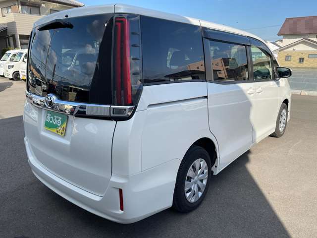 お車で来られる際は松茂吉野線です。電車でこられる際は最寄り駅は板野駅です。駅にはスタッフがお迎えに上がりますので是非見に来てください！