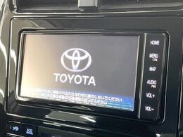 【純正ナビ】人気の純正ナビを装備しております。ナビの使いやすさはもちろん、オーディオ機能も充実！キャンプや旅行はもちろん、通勤や買い物など普段のドライブも楽しくなるはず♪
