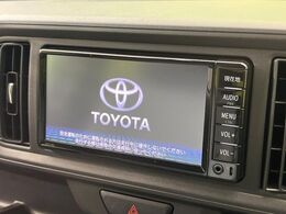 【純正ナビ】人気の純正ナビを装備。オーディオ機能も充実しており、Bluetooth接続すればお持ちのスマホやMP3プレイヤーの音楽を再生可能！毎日の運転がさらに楽しくなります！！