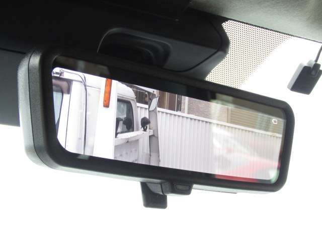デジタルインナーミラー搭載♪♪