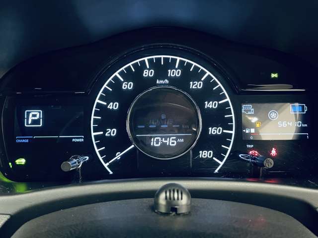 「メーター」視認性の良いメーター類です。入庫時の走行距離を表示しています。