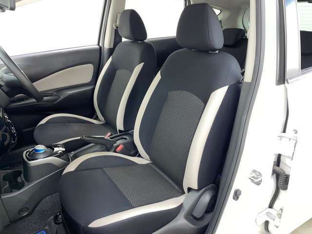 「助手席」　シートなどの状態も良く、目立つような傷や汚れはありません！