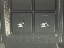 【シートヒーター】シートを温めてくれる暖房機器です！長時間座っていると負担が掛かりやすい背中や腰、または冬場などの寒い日に冷えやすい脚部に快適なぬくもりを伝えます。