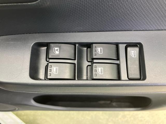 お車に合わせて無料保証以外にも、保証範囲、期間、距離を拡充させた有料保証もご用意しております！中古車の購入が初めてで不安・・・というお客様もご安心ください！