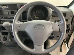 運転席周りに大きな傷、汚れ、へたりなどなく良質な状態です！