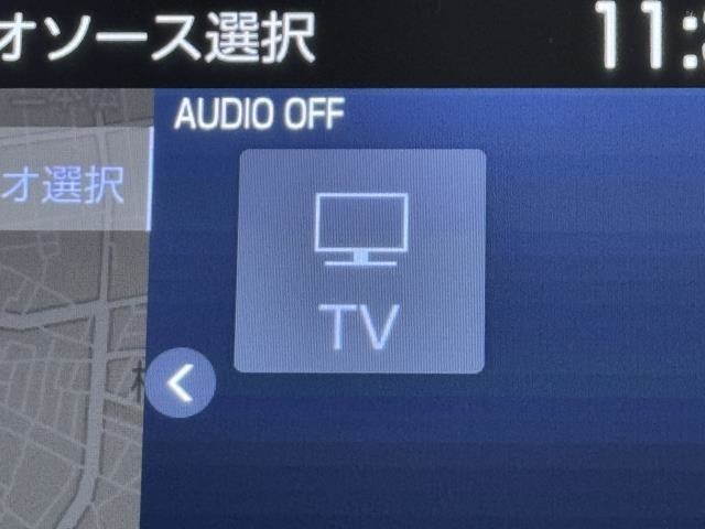 TVが見れるチューナーを装備しています。　新しい車でも付いていないことで、TVが見れない事も多々あるので要チェックです。