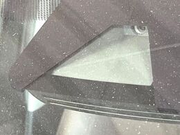 【トヨタセーフティセンス】走行中に前方の車両等を認識し、衝突しそうな時は警報とブレーキで衝突回避と被害軽減をアシスト。より安全にドライブをお楽しみいただけます。