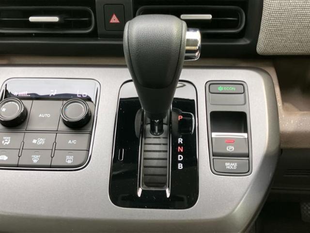 お車に合わせて無料保証以外にも、保証範囲、期間、距離を拡充させた有料保証もご用意しております！中古車の購入が初めてで不安・・・というお客様もご安心ください！
