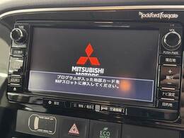 純正マルチナビゲーション搭載。音楽の録音やDVDの再生、フルセグTV、Bluetoothお楽しみいただけます。