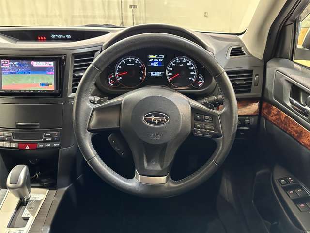 掲載後わずか1日で売れてしまう車も多くあります。せっかくご来店頂いても売約済み…ということがないよう、ご来店前にお電話でご確認をお願いいたします。