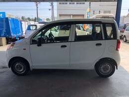 24時間、日・祝もレッカー車、待機中！！（万一の事故・故障時）、自社九州運輸局長指定民間車検工場完備・車検・法定点検・板金塗装・自動車保険などお気軽にお問い合わせください。