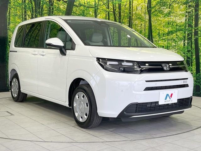 大好評のボディコーティング「弾スプラッシュコート」もご納車までに施工可能。通常のガラスコートと異なる、耐久年数6年の無機質ガラスコーティングが、ボディをキレイな状態に保ってくれます。