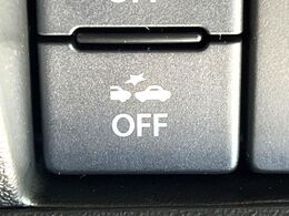 【スズキ　セーフティサポート】走行中に前方の車両等を認識し、衝突しそうな時は警報とブレーキで衝突回避と被害軽減をアシスト。より安全にドライブをお楽しみいただけます。