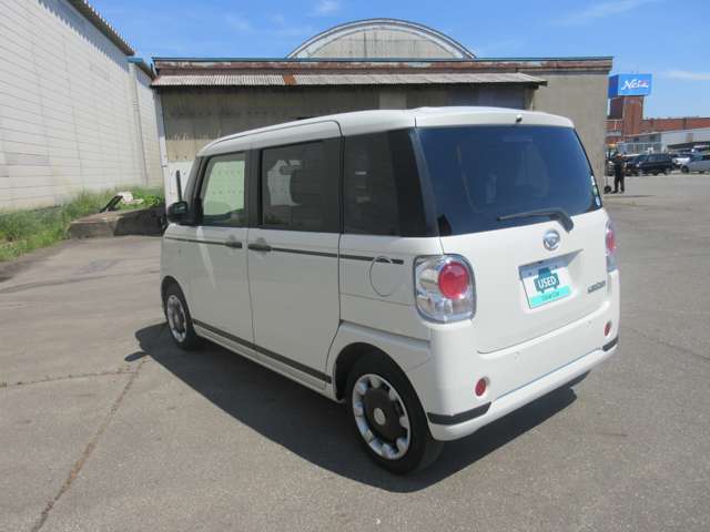 ご納車前に当社整備工場にてオイル・オイルエレメントの交換と12ヵ月点検又は車検整備を致します。