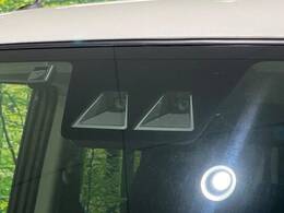 【スマートアシスト】走行中に前方の車両等を認識し、衝突しそうな時は警報とブレーキで衝突回避と被害軽減をアシスト。より安全にドライブをお楽しみいただけます。