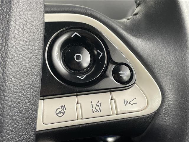 【運転席操作部】快適なドライブを楽しむための機能が装備されています！運転席から触れるので、使いやすいです！除菌プランいれていただくと、さらに清潔で安心していただけます！