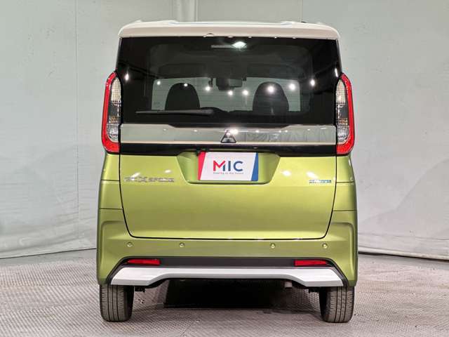 遠方にお住いの方にも安心♪ 全国へ登録納車可能です。北海道から沖縄まで全国各地の陸送納車実績多数有り！実車を確認できない方へも詳細な車両情報を電話やメールにてお伝えします。