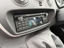 純正オーディオ！Bluetoothも使えるのでお好きな音楽を聴きながらドライブ♪