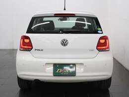 フルセグナビ　Bluetooth　DVD再生　ETC　Bソナーオートエアコン　純正アルミホイール　フロントフォグランプ　アームレスト