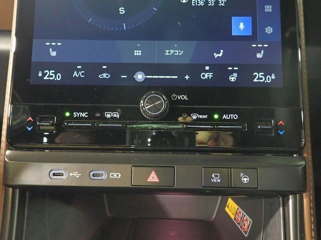 ◆三重県最大級の大型屋内中古車センター♪ヴァーサス鈴鹿店です♪オールジャンルの展示車が盛り沢山です♪在庫の無い車両のオーダーも受け付けます♪電話→059-384-5050までお問合せ下さい◆