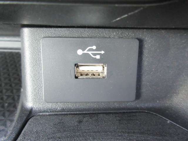 高価下取、買取も行なっております。またご不用のお車の引取り、廃車手続も承ります。