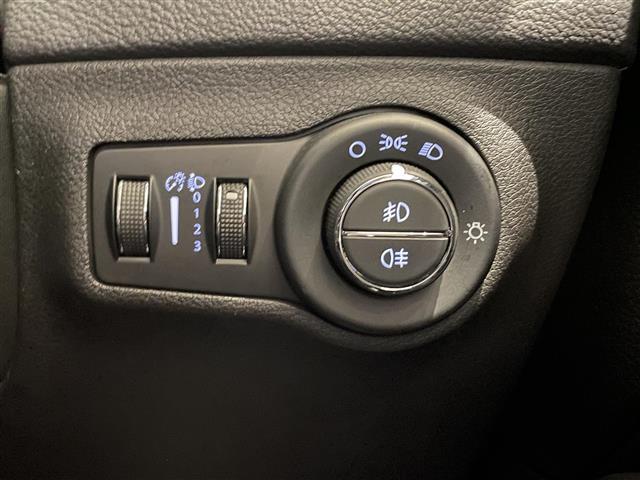カーセンサーを見て電話しましたとお伝え下さい。0078-9711-254277までお気軽にお電話下さい。全国納車可能です。納車方法に関してもお気軽にご相談ください。