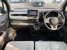 【インパネ全体】全方位で視界が広く、高い目線で運転もしやすいです！