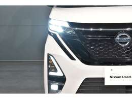 ★ヘッドライトはLED、フォグランプ付きです