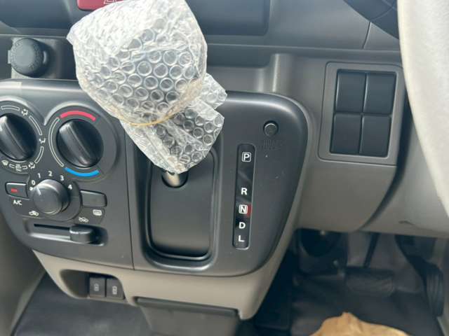 【鑑定】弊社の中古車は第三機関（JAAA）により公正な判断基準による鑑定を導入中です！鑑定書付きですのでご安心いただきお車選びをして頂けます♪