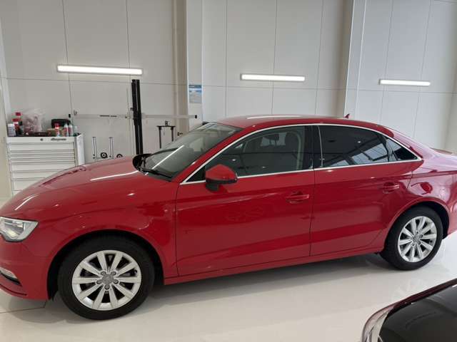 EURO　CARSショールームには営業マンがおりません。欧州車整備に精通した整備士が販売しております。整備のこと維持費のこと等何でもお気軽にご相談下さいませ。