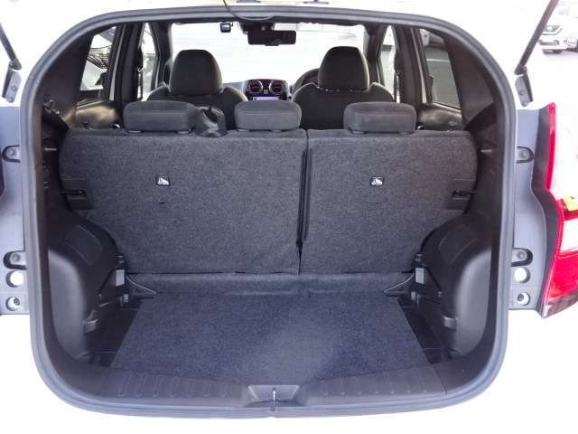 広さと使いやすさを向上させたラゲージスペース。積み下ろしもしやすいお車です！