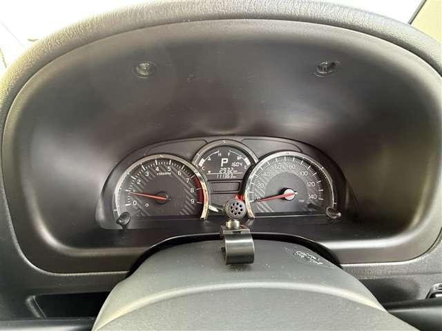 主な装備は、カーナビ、エンジンスターター、シートヒーター、ワンオーナー車、寒冷地仕様となっております。