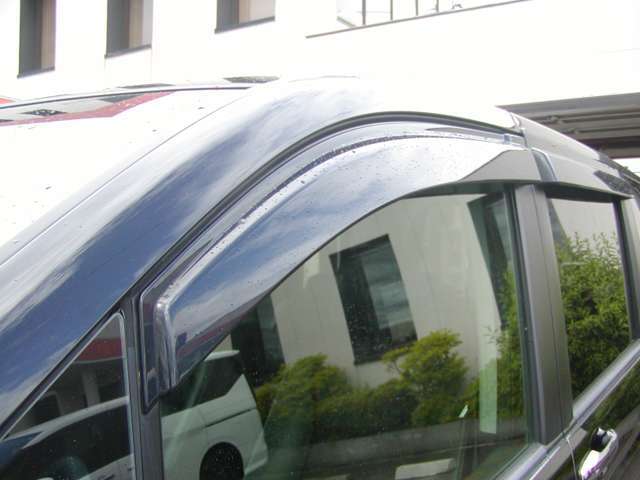 ALLジャンルで豊富な中古車が展示されている車のマーケット！展示場はジャンル別に分かれていて非常に探しやすいです♪