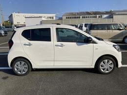 静岡ダイハツの中古車は、展示前に徹底した洗車や室内清掃を実施しております。