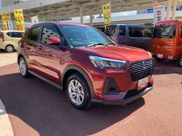 全国のダイハツディーラー各店舗でご対応できますので、おでかけの際も安心。お近くのお店でメンテナンスなどご利用いただけます。