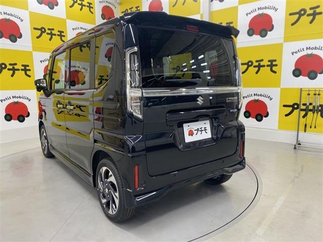 自社整備工場を完備しておりますので販売後のアフターサービスも当店にお任せ下さい。またご購入の手助け（ローンやリース等）もご用意しております。皆様に優しいお店作りを心がけております