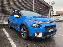 ガラスルーフ 禁煙車 新車時からの取説、整備記録簿全て揃っています。お気軽にお問い合わせご来店ください。