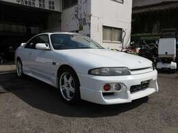 法定整備の内容は通常ドライバーが行う運行前点検とは違って、車の主要部品など非常に多数の項目をチェックします。チェックした結果、法定整備にかかわる部品に修理が必要であれば修理交換をおこないます。