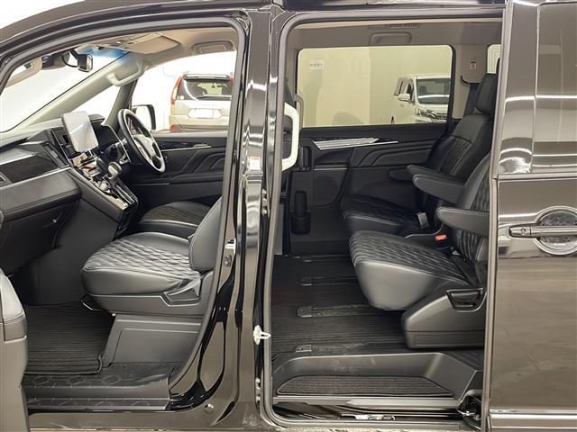 店頭販売もしておりますので、先に在庫が無くなってしまうこともございます。気になる車はまずはお問い合わせください！