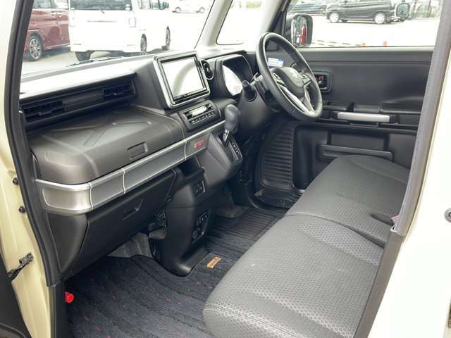 買取直販のダイレクト販売のためお得な価格になっております。　気になる車はまずはお気に入り登録をお願いいたします！