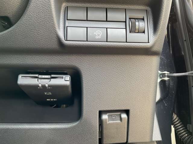 ETC付きです。納車の当日からご利用いただけます。◎掲載後すぐに販売が決まってしまう場合もございますのでご来店前にお電話でご予約を頂ければ幸いです。