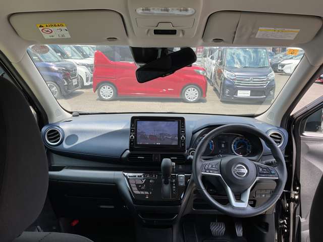 【日産中古車ワイド保証　1年/走行無制限】付帯いたします。　駆動系・電装系パーツなど全パーツ（消耗品・油脂類を除く）に適応されます。☆全国2,300以上の日産サービス工場がサポートいたします。