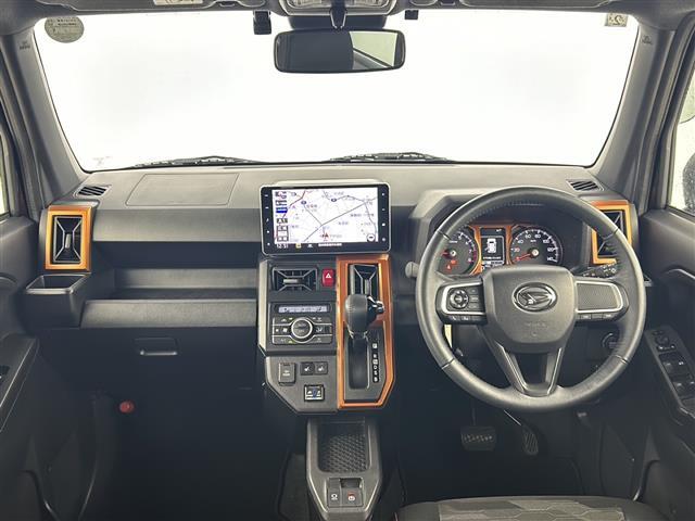 【インパネ全体】全方位で視界が広く、高い目線で運転もしやすいです！