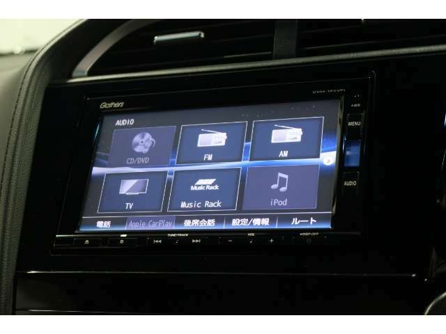 ナビゲーションももちろん装備☆多彩な機能で快適ドライブをアシスト☆オーディオ機能も充実していますね☆