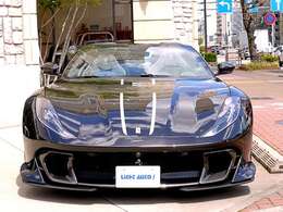 テーラーメイド車両。レーシングリバリー・センターストライプ