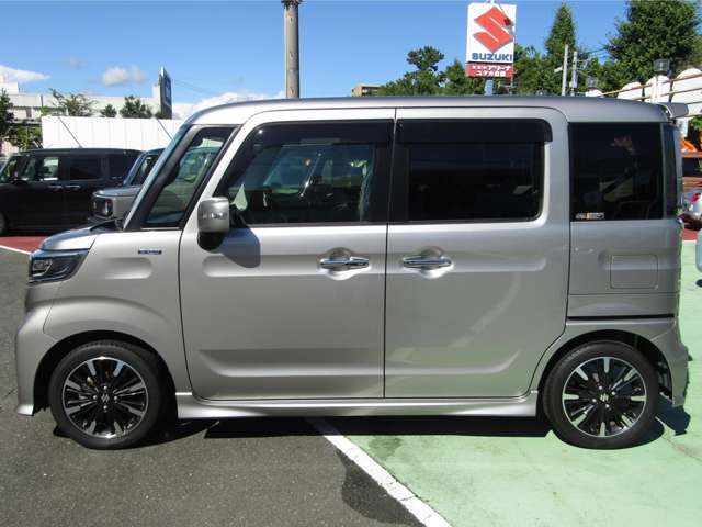 ユタカではお車のトータルサポートを目指し、お客様一人一人のご要望に合ったお車を提案出来るよう日ごろから邁進しております。　気になることは何でもお電話ください。