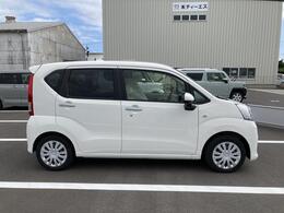 静岡ダイハツの中古車は、展示前に徹底した洗車や室内清掃を実施しております。