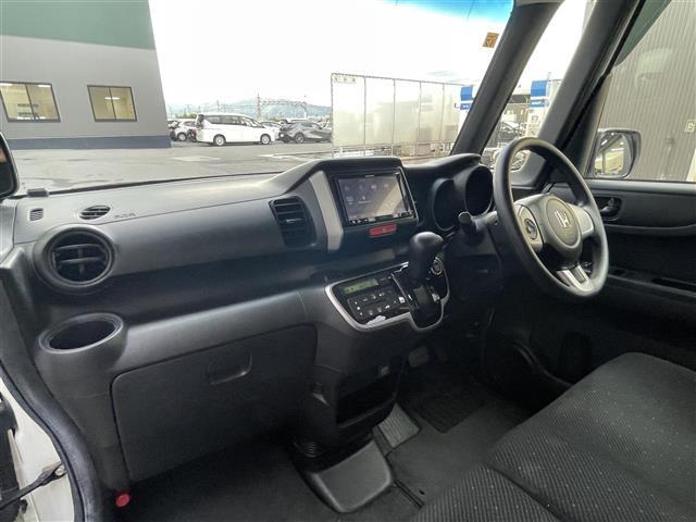 【インパネ全体】全方位で視界が広く、高い目線で運転もしやすいです！