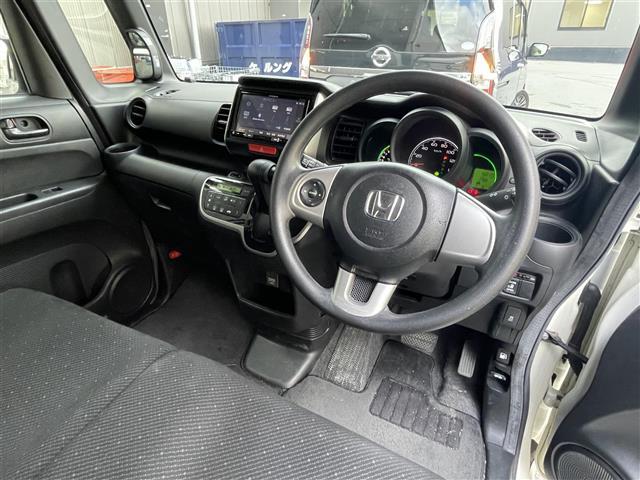 【インパネ全体】全方位で視界が広く、高い目線で運転もしやすいです！